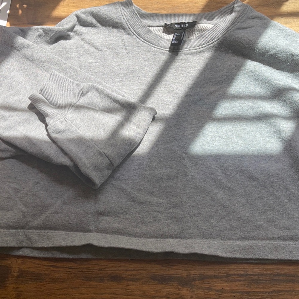 Crop crew neck